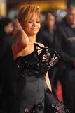 th_73095_Celebutopia-Rihanna_arrives_at_the_2009_American_Music_Awards-10_122_509lo.jpg