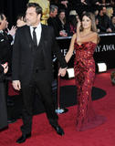 http://img237.imagevenue.com/loc405/th_73915_celebrity_paradise.com_TheElder_PenelopeCruz29_122_405lo.jpg