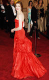 http://img237.imagevenue.com/loc443/th_25565_celebrity_paradise.com_TheElder_AnneHathaway156_122_443lo.jpg