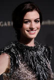 http://img237.imagevenue.com/loc448/th_87757_Anne_Hathaway_2009-01-14_-_2008_National_Board_of_Review_Awards_gala_257_122_448lo.jpg