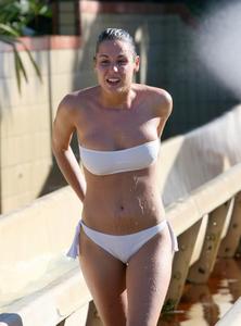 White strapless bikini on sexy girl in waterpark x30-o3ihcaar01.jpg