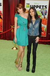 http://img237.imagevenue.com/loc531/th_596131214_Bella_Thorne_The_Muppets_Premiere_Hollywood_122_531lo.jpg