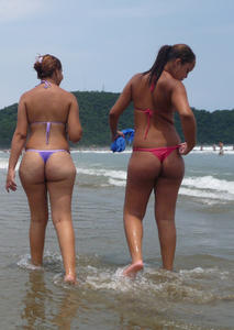 Latin Girls On The Beachz1ou20vgna.jpg