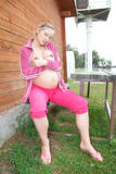 Nadia - Pregnant 1c6i3tpuk3o.jpg
